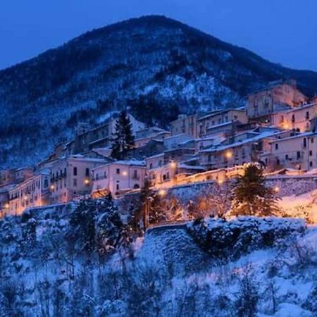 Casa Vacanze Sul Gizio Villa Pettorano sul Gizio Exterior foto